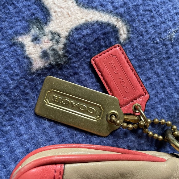 Coach Penelope Spectator Coral & Putty Turnlock Leather Clutch - Picture 2 of 7